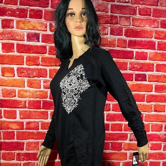 Affliction Women’s  long sleeve sweater - Picture 4 of 9